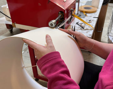 Un savoir-faire historique de fabricant d'abat-jours au pied des Monts du Lyonnais